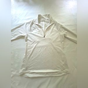 A DSG pull over with a half down vipper.